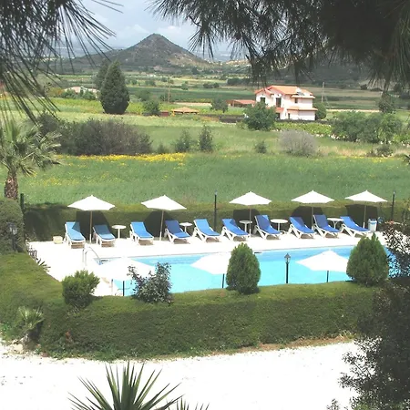 Ampelokipi Hotel apartamentowy 3*