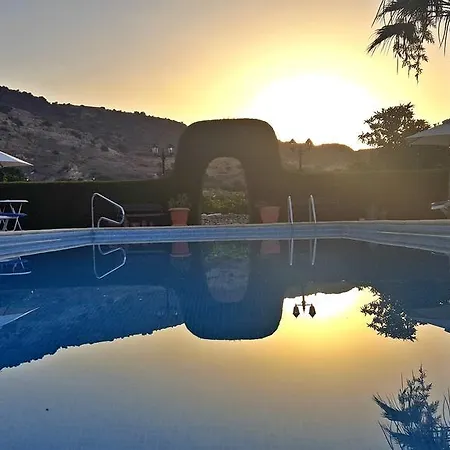 Hotel apartamentowy Ampelokipi Pissouri