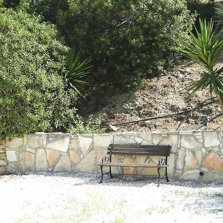 Lägenhetshotell Ampelokipi 3*