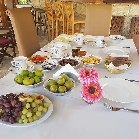 Lägenhetshotell Ampelokipi 3*