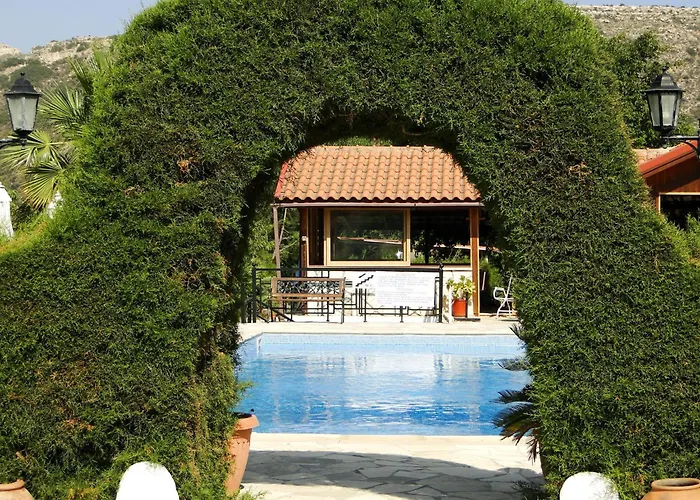 Ampelokipi Hotel apartamentowy 3*